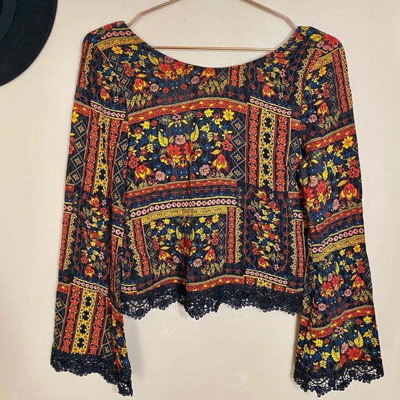 H&M Top - Picture 1 of 12